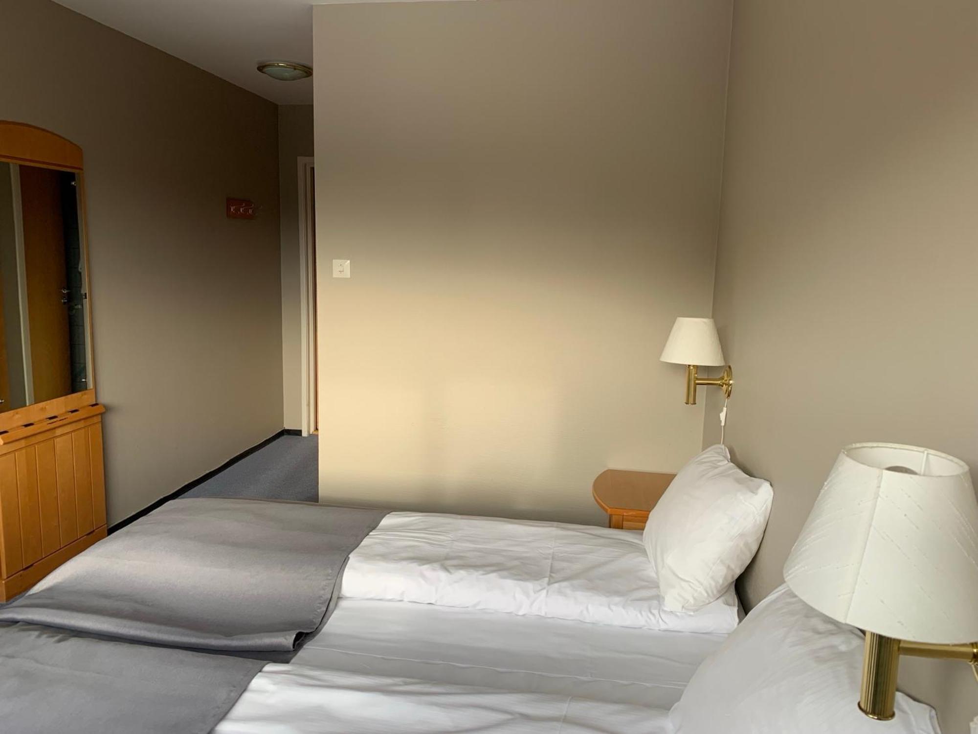 Honne Hotell Biri Pokoj fotografie