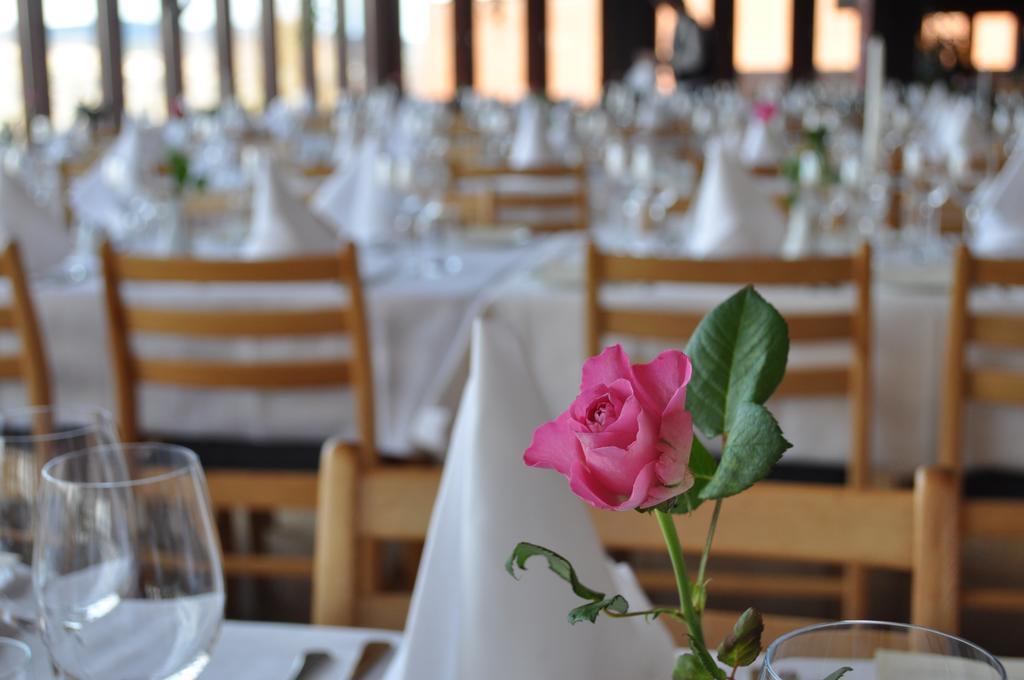 Honne Hotell Biri Exteriér fotografie